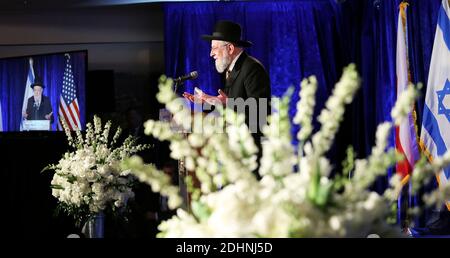 Rabbi Israel Meir Lau, Vorsitzender von Yad Veshem, spricht bei der Verleihung des Gerechten unter den Nationen, die am Internationalen Holocaust-Gedenktag und dem 71. Jahrestag der Befreiung von Auschwitz in der Botschaft von Israel, in Washington, DC, am 27. Januar 2016 stattfindet. AUCH US-Präsident Barack Obama hat bei dieser Veranstaltung eine Rede gehalten. Washington, DC, USA, 27. Januar 2016. Foto von Aude Guerrucci/Pool/ABACAPRESS.COM Stockfoto