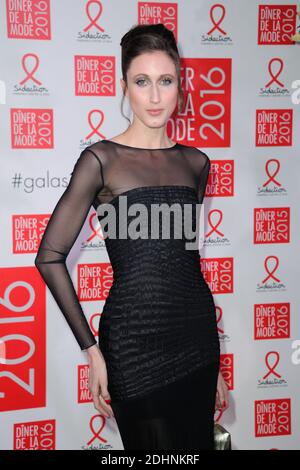 Anna Cleveland beim Sidaction Gala Dinner 2016 im Rahmen der Paris Fashion Week am 28. Januar 2016 in Paris, Frankreich. Foto von Alban Wyters/ABACAPRESS.COM Stockfoto