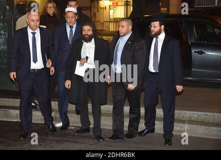 Imam der Drancy-Moschee Hassen Chalghoumi und Marek Halter treffen am 7. März 2016 beim jährlichen Abendessen des Vertretungsrates der französischen Jüdischen Vereinigungen (CRIF) in Paris ein. Foto von Christian Liewig/ABACAPRESS.COM Stockfoto