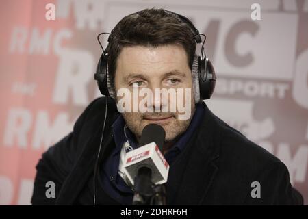 Exklusiv. Philippe Lellouche wird von Brigitte Lahaie im RMC Radio in Paris, Frankreich, 10. März 2016 interviewt. Foto von Jerome Domine/ABACAPRESS.COM Stockfoto