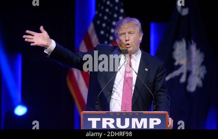 Der republikanische Präsidentschaftskandidat Donald Trump spricht während einer Wahlkampfveranstaltung im TD Convention Center am 15. Februar 2016 in Greenville, South Carolina. Foto von Olivier Douliery/ABACAPRESS.COM Stockfoto