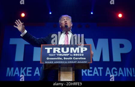 Der republikanische Präsidentschaftskandidat Donald Trump spricht während einer Wahlkampfveranstaltung im TD Convention Center am 15. Februar 2016 in Greenville, South Carolina. Foto von Olivier Douliery/ABACAPRESS.COM Stockfoto