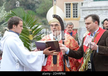 Le Cardinal Philippe Barbarin préside la célébration du Dimanche des Rameaux à la Cathédrale St-Jean le 20 mars 2016, à Lyon, Frankreich. Foto Julien Reynaud/APS-Medias/ABACAPRESS.COM Stockfoto