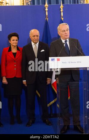 MARIE CLAIRE FABIUS, LAURENT FABIUS, ANCIEN MINISTRE DES AFFAIRES ETRANGERES, JEAN MARC AYRAULT, NOUVEAU MINISTRE DES AFFAIRES ETRANGERES - PASSATION DE POUVOIR AU QUAI D'ORSAY, MINISTERE DES AFFAIRES ETRANGERES FOTO VON NASSER BERZANE/ABACAPRESS.COM Stockfoto