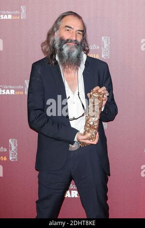 WARREN ELLIS MEILLEURE MUSIQUE ORIGINALE POUR 'MUSTANG' - 41EME CEREMONIE DES CESAR 2016 AU THEATER DU CHATELET Foto von Nasser Berzane/ABACAPRESS.COM Stockfoto