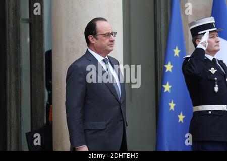 LE PRESIDENT FRANCAIS FRANCOIS HOLLANDE RECOIT LE ROI WILLEM-ALEXANDER ET LA REINE MAXIMA DES PAYS-BAS AU PALAIS DE L'ELYSEE, PARIS, FRANKREICH 10. MÄRZ 2016 FOTO VON NASSER BERZANE/ABACAPRESS.COM Stockfoto