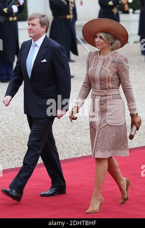 LE PRESIDENT FRANCAIS FRANCOIS HOLLANDE RECOIT LE ROI WILLEM-ALEXANDER ET LA REINE MAXIMA DES PAYS-BAS AU PALAIS DE L'ELYSEE, PARIS, FRANKREICH 10. MÄRZ 2016 FOTO VON NASSER BERZANE/ABACAPRESS.COM Stockfoto