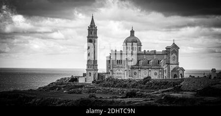 Die TA Pinu Kirche auf Gozo ist ein berühmtes Wahrzeichen der Insel Stockfoto