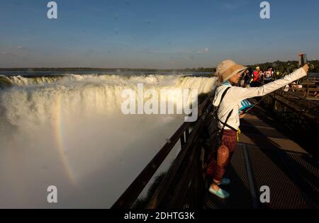 Selfie an den Iguazu Wasserfällen. Stockfoto