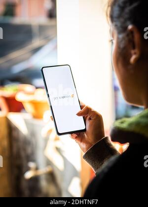 Assam, indien - 20. Dezember 2020 : Jet Airways Logo auf dem Bildschirm Stock Bild. Stockfoto