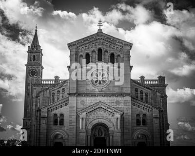 Berühmter Ta Pinu Schrein - eine beliebte Kirche auf der Insel Gozo Stockfoto