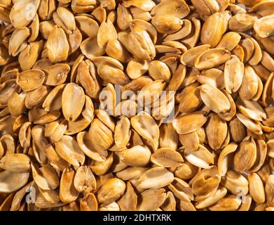 Gebackene Mandeln in Scheiben geschnitten, gesundes Essen. Stockfoto