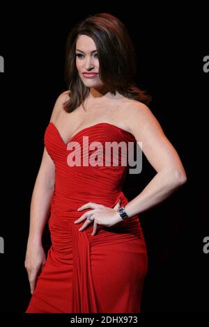 Kimberly Guilfoyle auf dem Laufsteg in 'The Heart Truth Red Dress' 2007 Fashion Show im Zelt im Bryant Park während der Mercedes-Benz Fashion Week in New York City am 2. Februar 2007. Foto: Henry McGee/MediaPunch Stockfoto