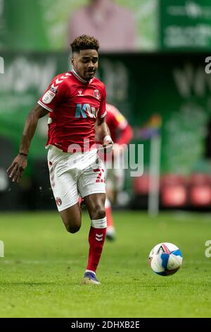 LONDON, ENGLAND. 12. DEZEMBER Ian Maatsen von Charlton Athletic kontrolliert den Ball während des Sky Bet League 1-Spiels zwischen Charlton Athletic und AFC Wimbledon am Samstag, 12. Dezember 2020 im The Valley, London. (Kredit: Juan Gasparini - MI News) Kredit: MI Nachrichten & Sport /Alamy Live Nachrichten Stockfoto