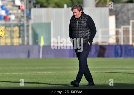 Crotone, Italien. Dezember 2020. Trainer Giovanni Stroppa (Crotone FC) während der Serie EIN Fußballspiel zwischen FC Crotone - Spezia Calcio, Stadio Ezio Scida am 12. Dezember 2020 in Crotone Italien/LM Credit: Emmanuele Mastrodonato/LPS/ZUMA Wire/Alamy Live News Stockfoto