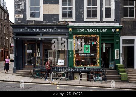 Henderson's an Edinburgh Institution, leider jetzt geschlossen, und die Pakora Bar in der Hanover Street in Edinburghs Neustadt. Stockfoto