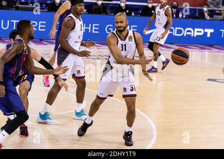 Shavon Shields von AX Armani Exchange Mailand während des Turkish Airlines EuroLeague Basketballspiels zwischen FC Barcelona und AX Armani Exchange Mailand am 11. Dezember 2020 im Palau Blaugrana in Barcelona, Spanien - Foto Javier Borrego / Spanien DPPI / DPPI / LM Stockfoto