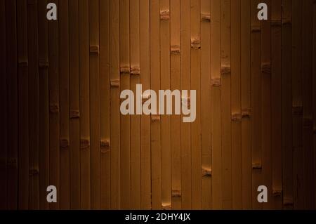 Textur aus Bambus-Brettern. Bambushintergrund. Bambusholzwand. Stockfoto