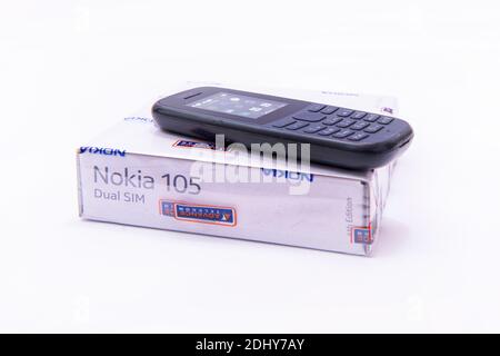 Nokia 105 Mobile versiegelte Box Stockfoto