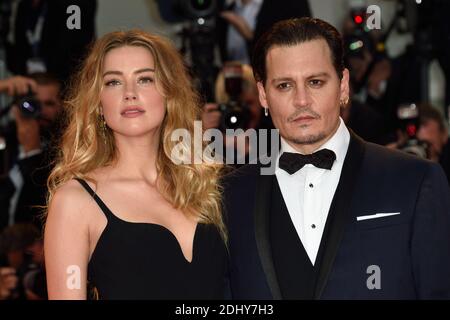 File photo : Amber Heard und Johnny Depp bei der "Black Mass" Premiere während der 72. Internationalen Filmfestspiele Venedig (Mostra) auf dem Lido in Venedig, Italien am 04. September 2015. Schauspieler Johnny Depp und seine Frau Amber Heard scheiden sich nach 15 Monaten Ehe. Amber, 30, zitierte unversöhnliche Unterschiede und sucht nach gerichtlichen Aufzeichnungen die Unterstützung der Piraten des karibischen Sterns. Das Paar, das keine Kinder zusammen hat, heiratete im Februar letzten Jahres, nachdem es 2011 im Film The Rum Diary mitspielte. Foto von Aurore Marechal/ABACAPRESS.COM Stockfoto