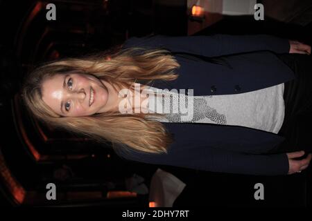 EXCLUSIF - Natacha Regnier lors du Diner d'anniversaire de Sam Bobino au Restaurant L'Esplanade, a Paris, Frankreich. Le 31 März 2016. Pour son anniversaire le Relation publique parisien Sam Bobino a eu la bonne idée d’inviter ses 'amis' les peoples à venir feter Pâques à l’Esplanade, le fameux Restaurant du groupe Costes en face des Invalides. Exit donc le traditionnel gâteau et place aux oeufs géants du célèbre pâtissier et compagnon de Sophie Marceau, Cyril Lignac, servis pour l’occasion. Retour en enfance donc pour toutes les célébrités présentent qui se sont amusées, le temps d’un Diner, a Ca Stockfoto