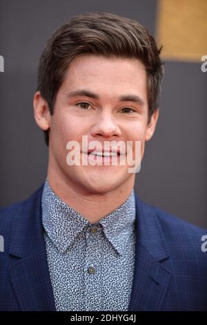 Adam Devine nimmt am 2016 9. April 2016 an den MTV Movie Awards in den Warner Bros. Studios in Burbank, Kalifornien, Teil. Foto von Lionel Hahn/ABACAPRESS.COM Stockfoto