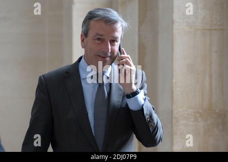 Philippe Vigier, Leiter der UDI-Gruppe, nach der Diskussion um das Gesetz von El Khomri bei der französischen Nationalversammlung am 3. Mai 2016 in Paris. Foto von Henri Szwarc/ABACAPRESS.COM Stockfoto