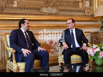 Der französische Präsident Francois Hollande und der ehemalige libanesische Premierminister Saad Hariri , Vorsitzender der parlamentarischen Mehrheit des Libanon, treffen sich am 17. Mai 2016 im Präsidentenpalast Elysee in Paris, Frankreich. Foto von Christian Liewig/ABACAPRESS.COM Stockfoto