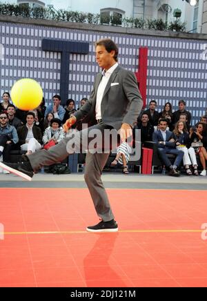 Rafael Nadal während Tommy Hilfiger veranstaltet Tommy X Nadal Party - Tennis Soccer Match in Paris, Frankreich am 18. Mai 2016. Foto von Alain Apaydin/ABACAPRESS.COM Stockfoto
