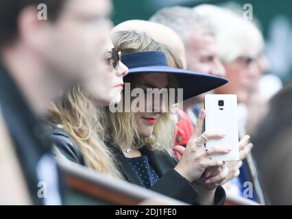 Marilou Berry beim French Tennis Open in der Roland-Garros Arena in Paris, Frankreich am 29. Mai 2016. Foto von Laurent Zabulon/ABACAPRESS.COM Stockfoto