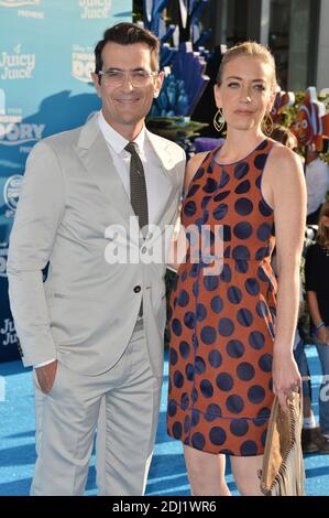 Ty Burrell und Holly Burrell besuchen die Weltpremiere von Disney-Pixars "Finding Dory" am 8. Juni 2016 im El Capitan Theatre in Los Angeles, CA, USA. Foto von Lionel Hahn/ABACAPRESS.COM Stockfoto