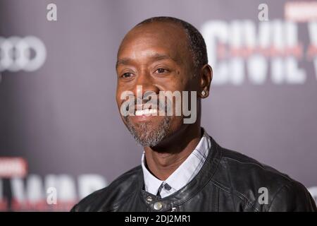 DON CHEADLE - PREMIERE DU FILM 'CAPTAIN AMERICA : CIVIL WAR' AU GRAND REX, PARIS, 18/04/2016 FOTO VON NASSER BERZANE/ABACAPRESS.COM Stockfoto