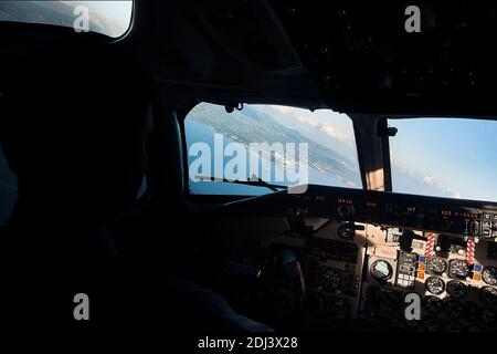 Luftaufnahme der Insel Ibiza aus dem Cockpit, Ibiza, Spanien, Europa Stockfoto