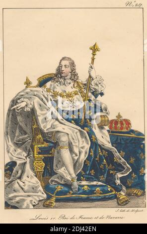 Louis XV, Druck von François-Séraphin Delpech, 1778–1825, französisch, undatiert, Lithograph mit Handkolorierung auf mäßig dickem, leicht strukturiertem beigefarbenem Papier, Blatt: 14 3/16 x 10 1/2 cm (26.7 x 36.1 Zoll) und Bild: 7 3/8 x 5 1/4 Zoll (18.8 x 13.3 cm), Abzeichen, Hosen, Rittertum, Kostüm, Cravat, Krone (Symbol der Souveränität), Locken, Laus, Volants, Französisch, Fell, Gold, Mann, Monarch, Monarchie, Adel, Muster (Design-Element), Porträt, Roben, Zepter, Herrscher, Stern, Quasten, Thron, Samt, Perücke Stockfoto