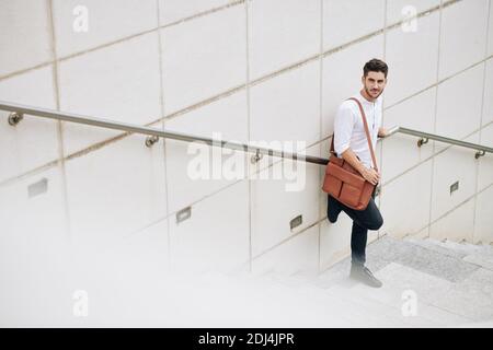 Hübscher junger Mann Stockfoto