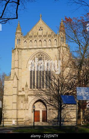 PRINCETON, NJ - 16. NOVEMBER 2020- Blick auf die Kapelle, eine bedeutende neugotische Kirche an der Hochschule der Princeton University, einer privaten Ivy League Forschungsuniversität Stockfoto