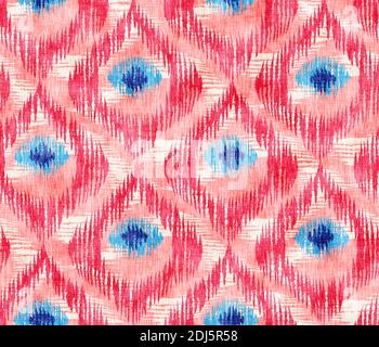 Nahtloses Vintage-Muster im IKAT-Stil. Retro IKAT rosa Muster mit abstrakten Pfauenfedern. Stockfoto