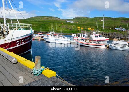 Hafen, Drangsnes, Westfjorde, Insel Stockfoto