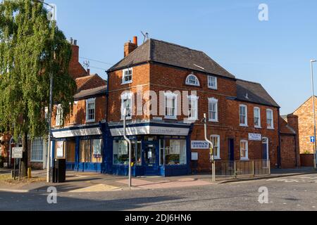 Der Geburtsort von Margaret Thatcher, der ersten Premierministerin des Vereinigten Königreichs (jetzt Living Health Chiropractic Clinic), Grantham, Lincolnshire, Großbritannien. Stockfoto