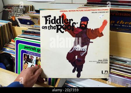 LP: John Williams, Isaac Stern – Fiddler on the Roof Stockfoto