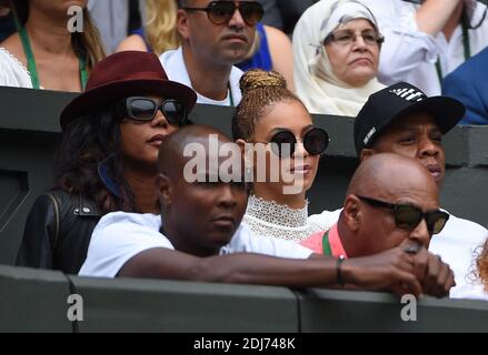 Sängerin Beyonce und Rapper Jay Z in der königlichen Box beim Damenfinale der Wimbledon Tennis Championships zwischen Serena Williams und Angelique Kerber am 09. Juli 2016 in Wimbledon am 09. Juli 2016 in London, Großbritannien. Foto von ABACAPRESS.COM Stockfoto