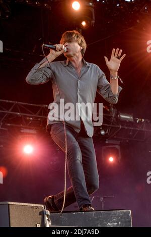 Brett Anderson von Suede spielt live im Konzert beim Festival Les Vieilles Charrues, in Carhaix, Frankreich am 16. Juli 2016. Foto Julien Reynaud/APS-Medias/ABACAPRESS.COM Stockfoto