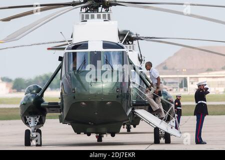 Präsident Barack Obama nimmt an der Marine One Teil, bevor er am 30. Juli 2016 in der Joint Base Andrews in Maryland nach Camp David abreist. Der Präsident wird über Nacht beim Maryland Retreat bleiben und am Sonntag, dem 31. Juli, zurückkehren. Joint Base Andrews, MD, USA, 30. Juli 2016. Foto von Zach Gibson/Pool/ABACAPRESS.COM Stockfoto