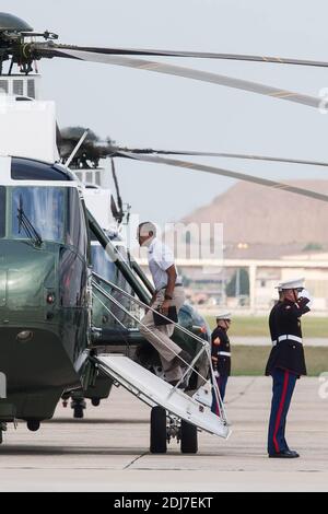 Präsident Barack Obama nimmt an der Marine One Teil, bevor er am 30. Juli 2016 in der Joint Base Andrews in Maryland nach Camp David abreist. Der Präsident wird über Nacht beim Maryland Retreat bleiben und am Sonntag, dem 31. Juli, zurückkehren. Joint Base Andrews, MD, USA, 30. Juli 2016. Foto von Zach Gibson/Pool/ABACAPRESS.COM Stockfoto