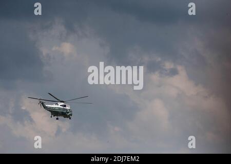 Marine One hebt ab, Präsident Barack Obama auf dem Weg nach Camp David am 30. Juli 2016 auf der Joint Base Andrews in Maryland zu tragen. Der Präsident wird über Nacht beim Maryland Retreat bleiben und am Sonntag, dem 31. Juli, zurückkehren. Joint Base Andrews, MD, USA, 30. Juli 2016. Foto von Zach Gibson/Pool/ABACAPRESS.COM Stockfoto