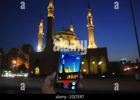 Illustration des Spiels „Pokemon Go“ im Freien in der Innenstadt von Beirut, Libanon, am 1. August 2016. Foto von Balkis Press/ABACAPRESS.COM Stockfoto