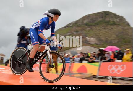 Audrey Cordon-Ragot tritt am 10. August 2016 in Rio De Janeiro, Brasilien, beim Radfahrzeitfahren bei den Olympischen Spielen 2016 in Rio an. Foto von Lionel Hahn/ABACAPRESS.COM Stockfoto