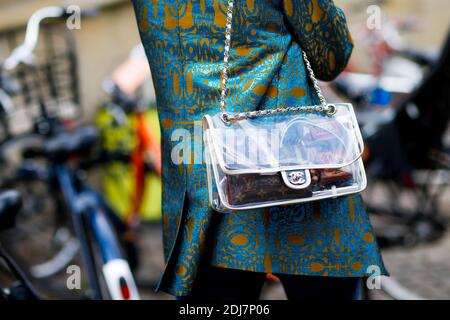 Street style, Marianne Theodorsen Ankunft in Freya Dalsojo Frühling Sommer 2017 Show in Borsen, in Kopenhagen, Dänemark, am 10. August 2016 statt. Foto von Marie-Paola Bertrand-Hillion/ABACAPRESS.COM Stockfoto