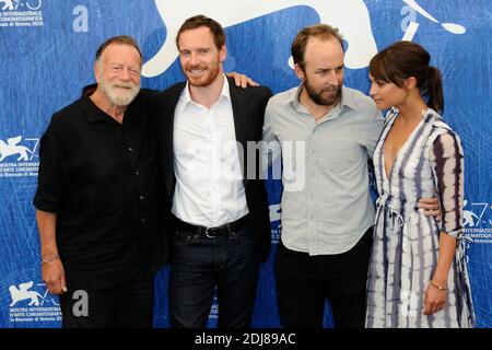 Jack Thompson, Michael Fassbender, Derek Cianfrance und Alicia Vikander beim "Licht zwischen den Ozeanen" Fotocall auf dem Lido in Venedig, Italien im Rahmen des 73. Mostra, Venice International Film Festival am 01. September 2016. Foto von Aurore Marechal/ABACAPRESS.COM Stockfoto