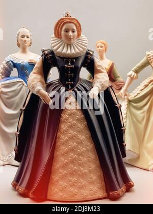 Eine vertikale Aufnahme von Renaissance-Figuren Stockfoto